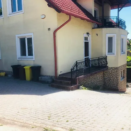 Guest house Chezemi Private Two Floors - Lakeview-big Garden Balatonfured