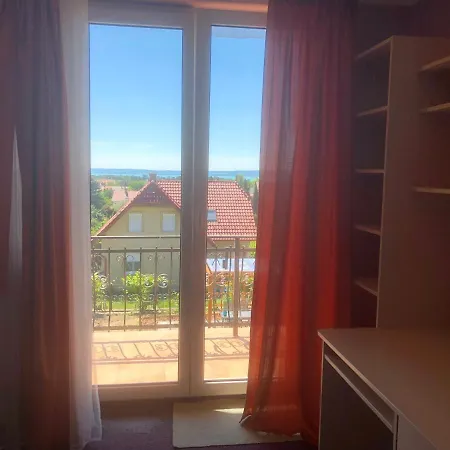 Chezemi Private Two Floors - Lakeview-big Garden * Balatonfured