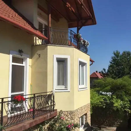 Chezemi Private Two Floors - Lakeview-big Garden *